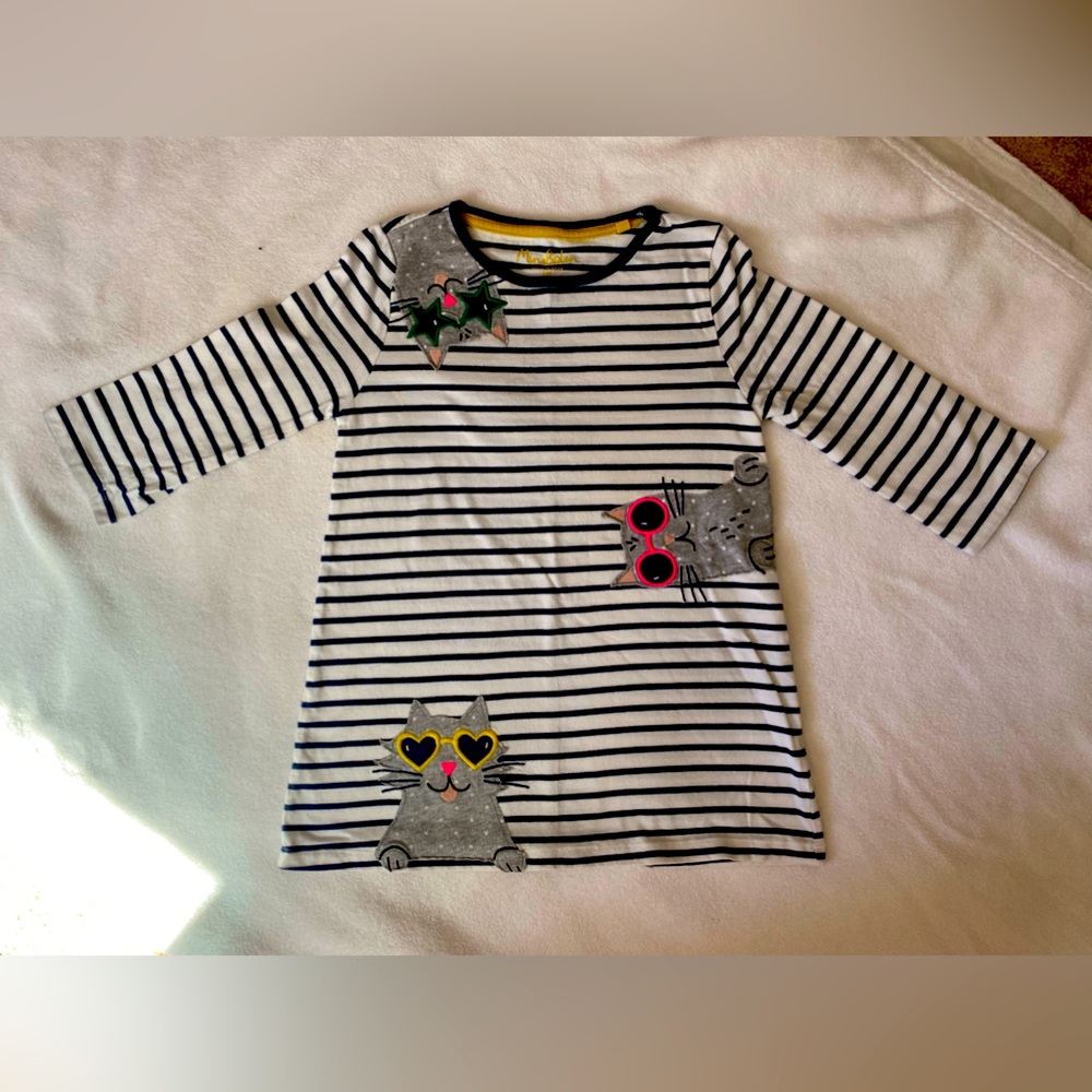 Like new Mini Boden girls cat embroidered tunic size 7-8